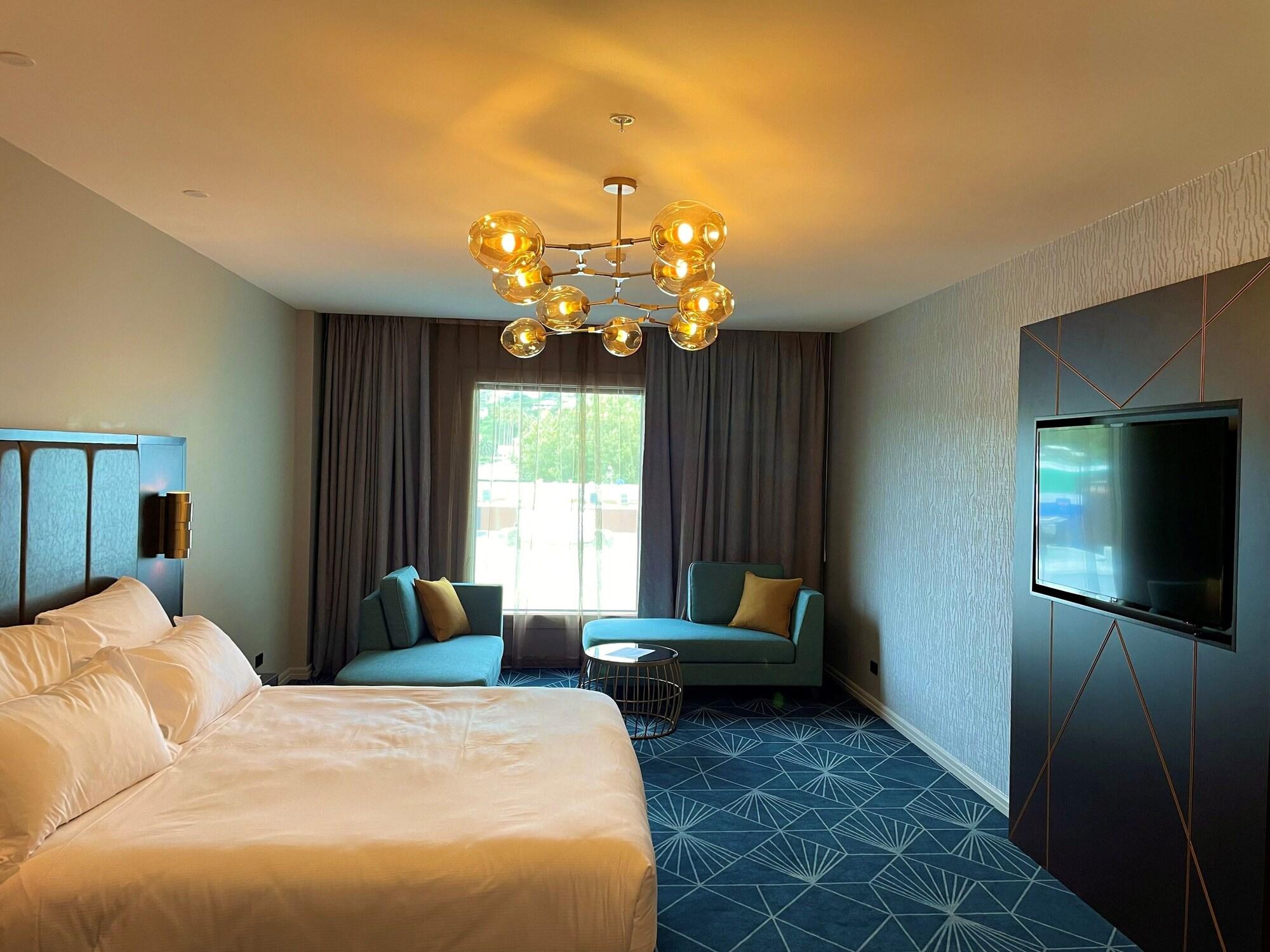 Swiss-Belhotel Napier Exterior photo A room at the hotel
