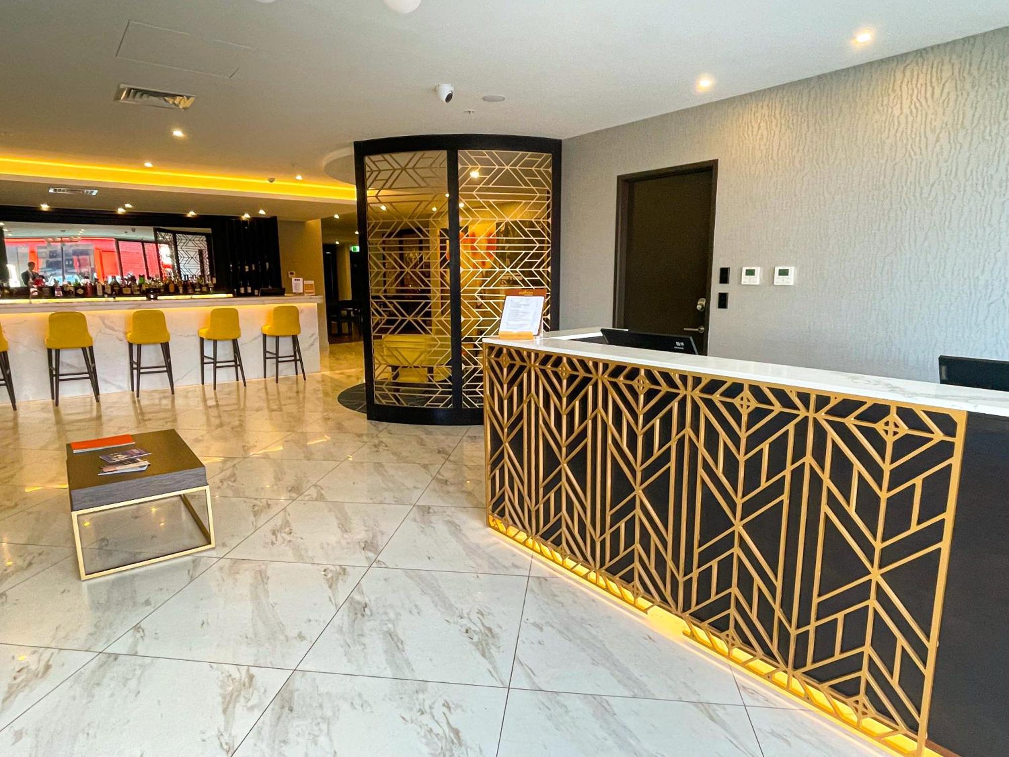 Swiss-Belhotel Napier Exterior photo The interior of the lounge